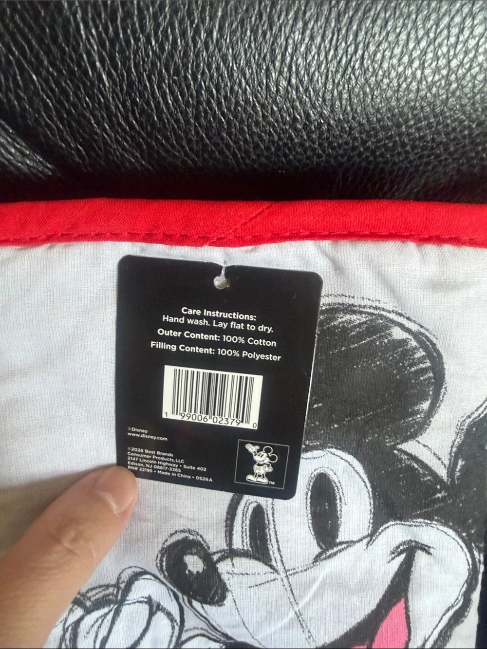 Mickey Mouse Oven Mitt, Pot Holder & Magnetic Bag Clips—Brand new